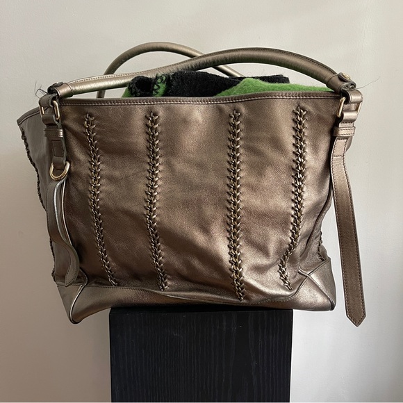 Lawrence Metallic XL Tote - Picture 5 of 16